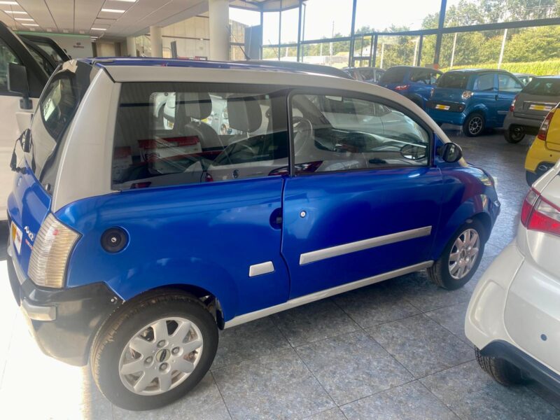 Microcar MC2 - Blue Gray