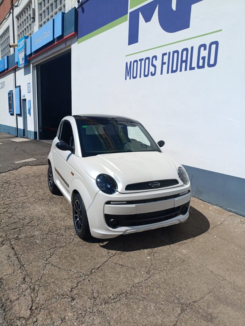 Microcar White 2019 - Special Opportunity