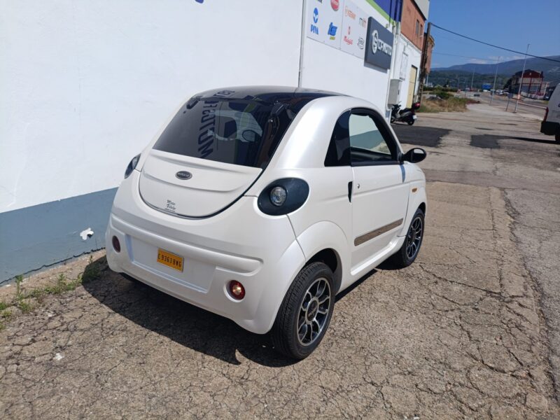 Microcar White 2019 - Special Opportunity